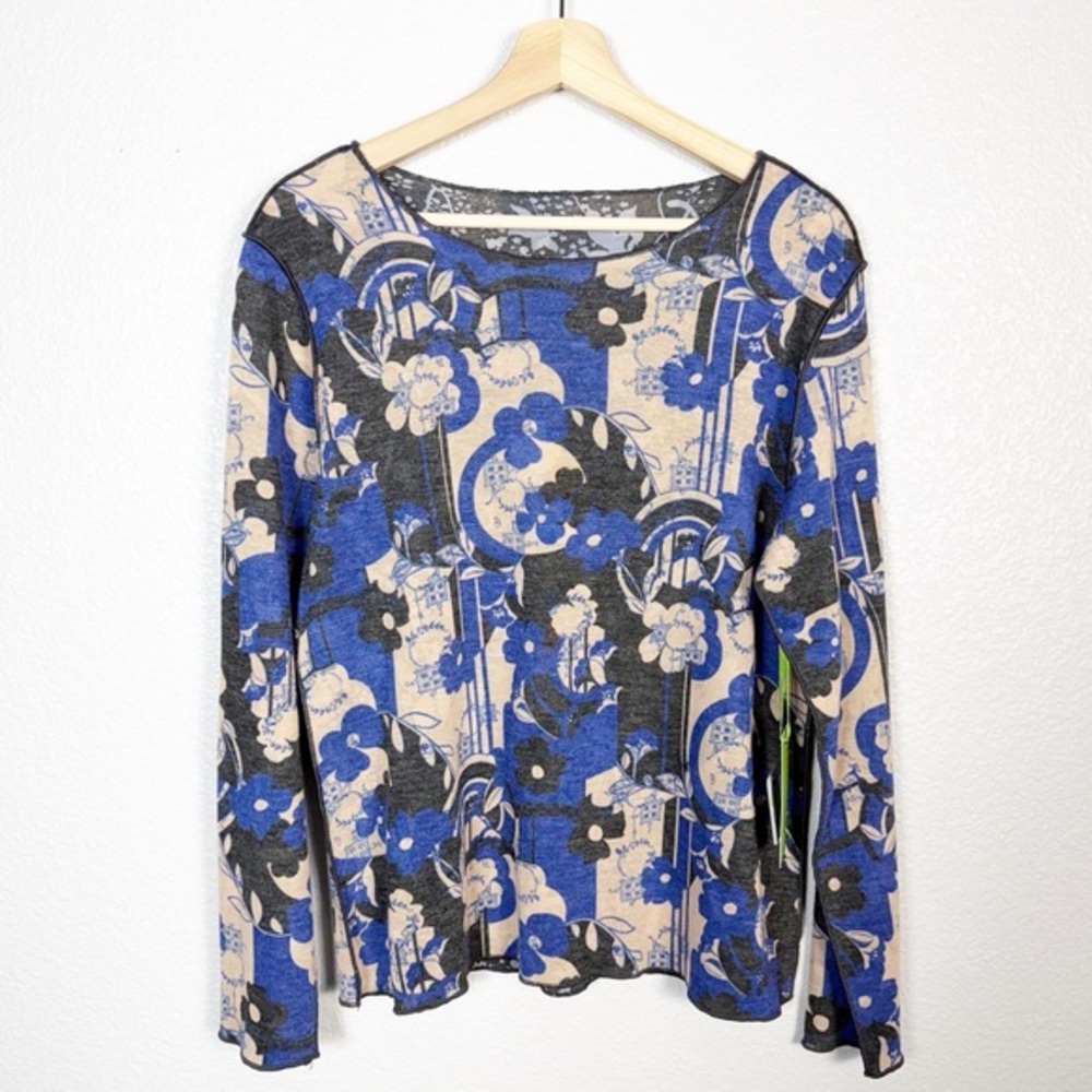 Trisha Tyler NWT Size Medium Artsy Reversible Round Neck Knit‎ Long Sleeve Top